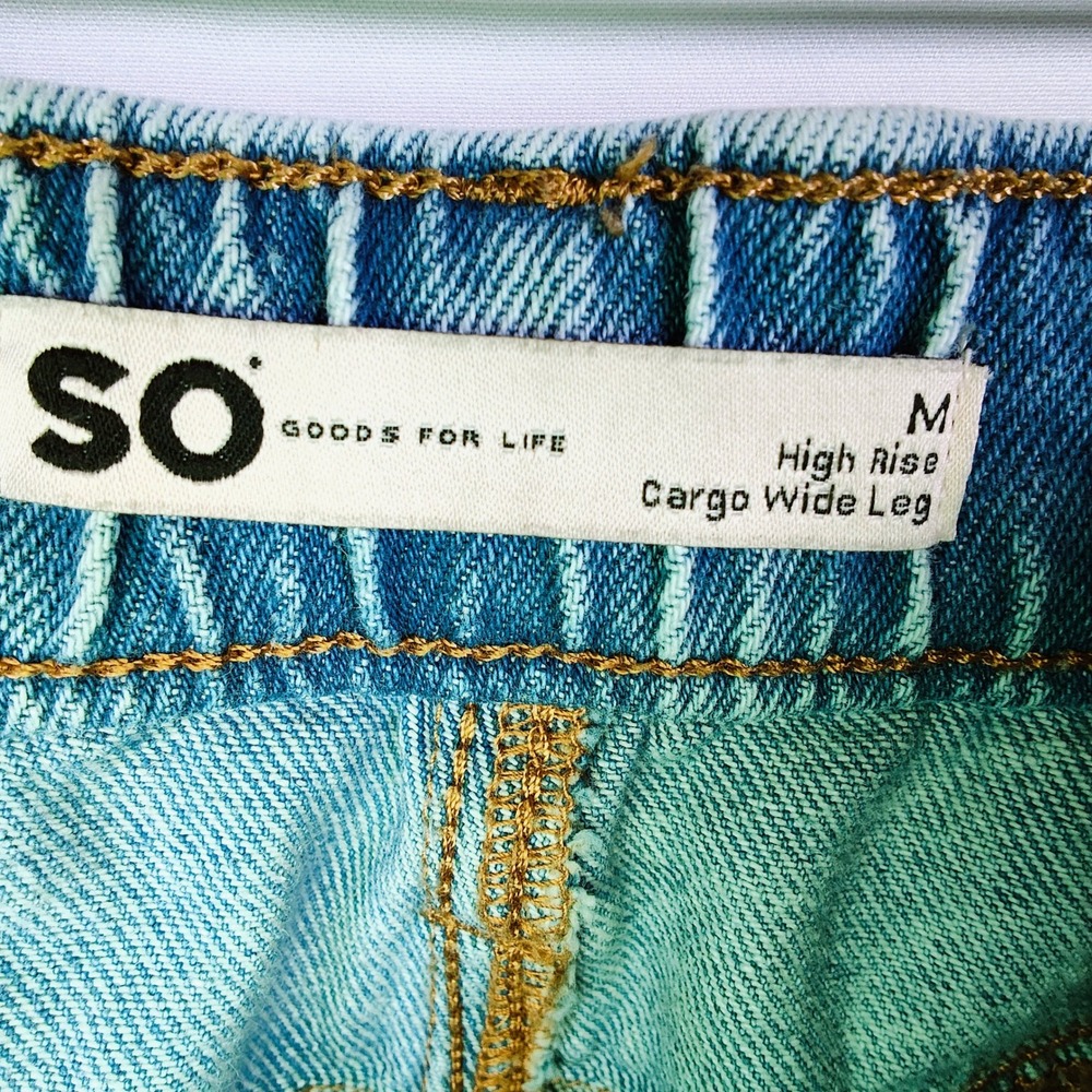 SO Women's High Rise Cargo Wide Leg‎ Jeans Light Wash Bleached Blue Size Medium - Picture 4 of 12